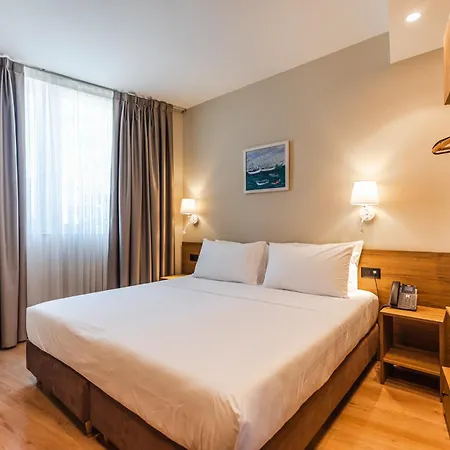 Hotel Aragosta 4*