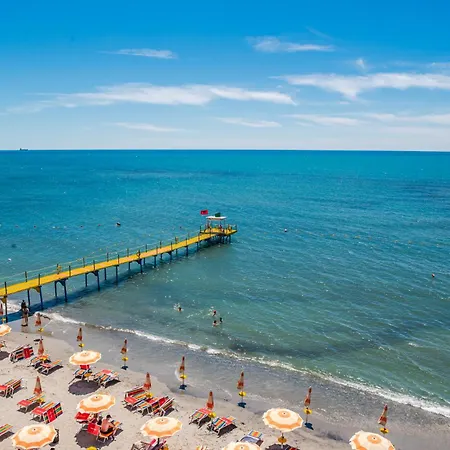 Aragosta 4* Durrës