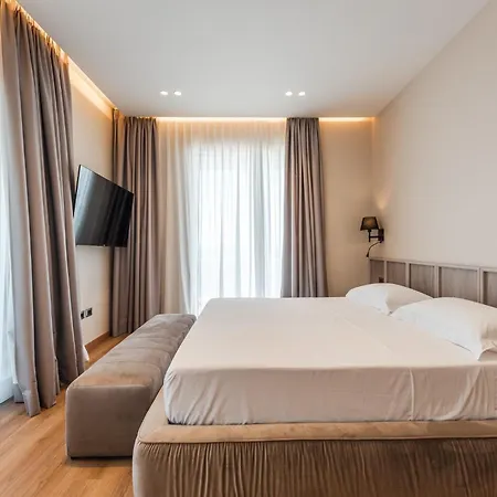 Aragosta 4* Durrës
