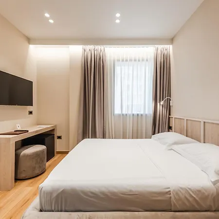 Aragosta 4* Durrës