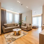 Aragosta Hotel 4*