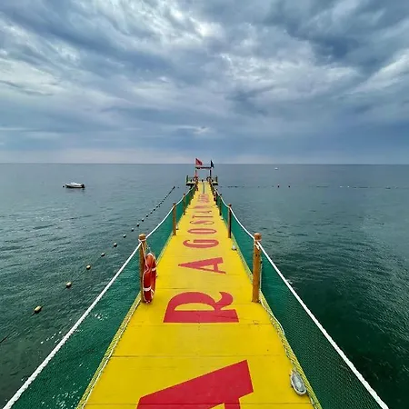 Aragosta מלון 4*