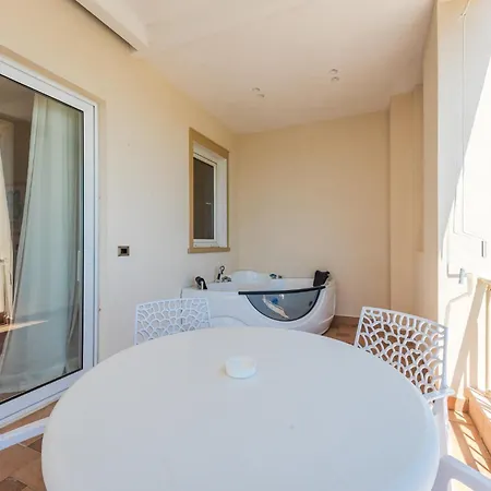 Hotel Aragosta Durrës