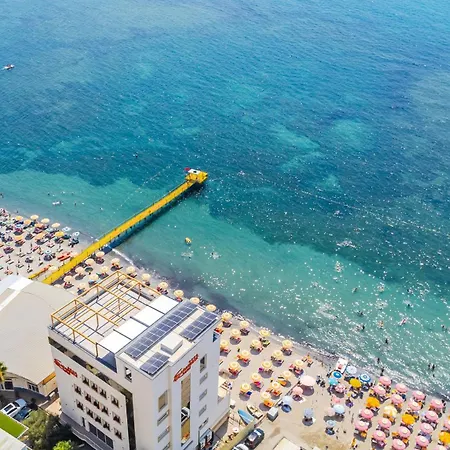 Aragosta Hotel