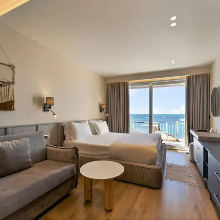 Hotel Aragosta Durres