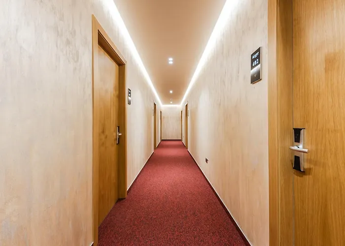 Aragosta Hotel Durres