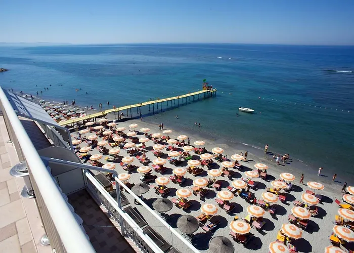 Aragosta Hotel Durres